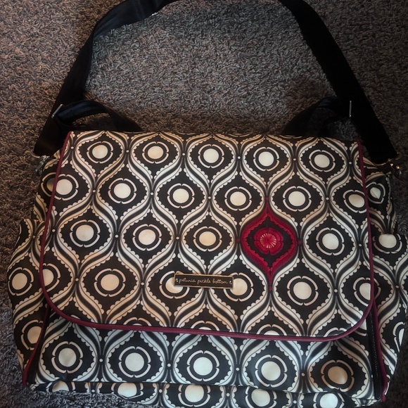 Petunia Pickle Bottom diaper bag - Picture 1 of 3